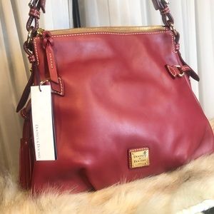 Dooney & Bourke Bag 💼🌺